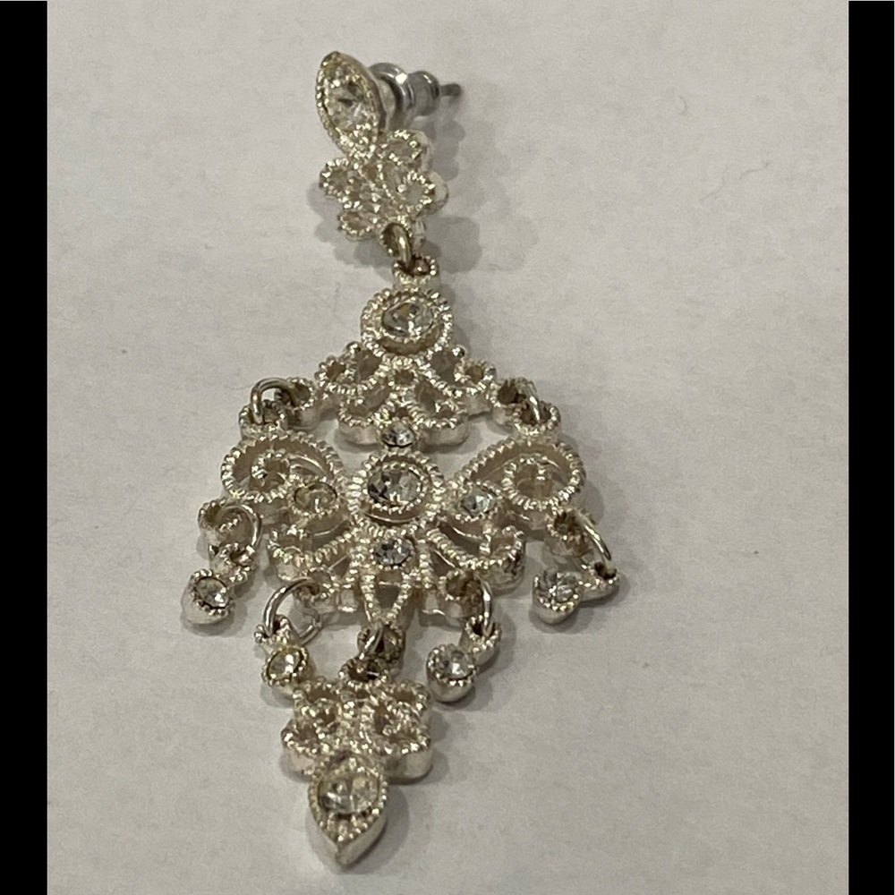 Gorgeous silver chandelier earrings